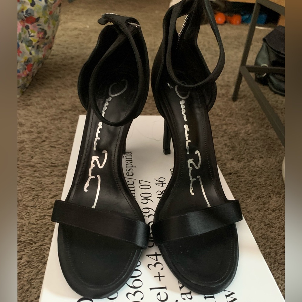 Oscar De La Renta heels